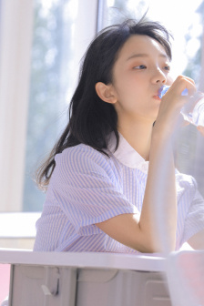 隔壁机长大叔是饿狼 黑暗森林